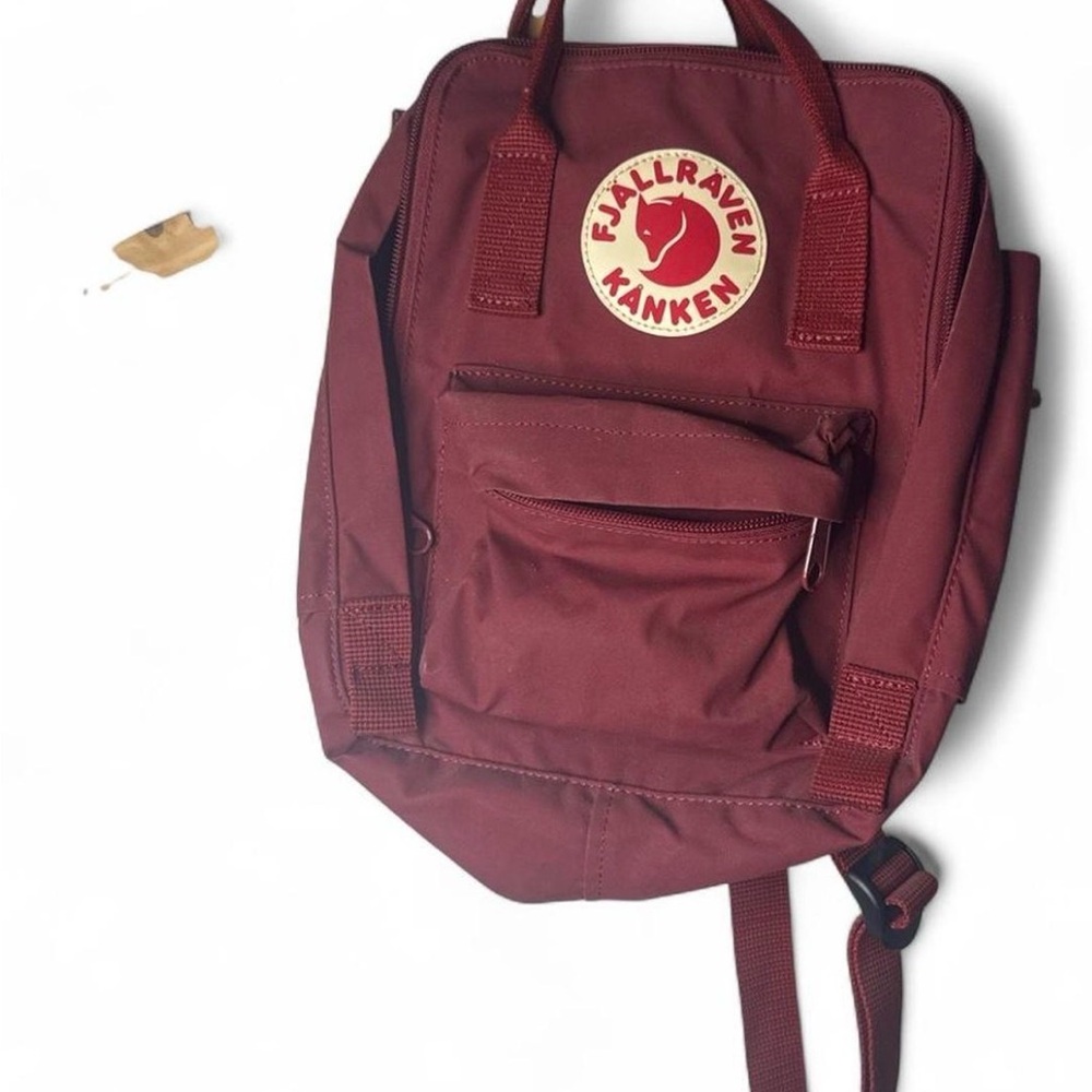 Fjallraven Kånken Deep Red Backpack